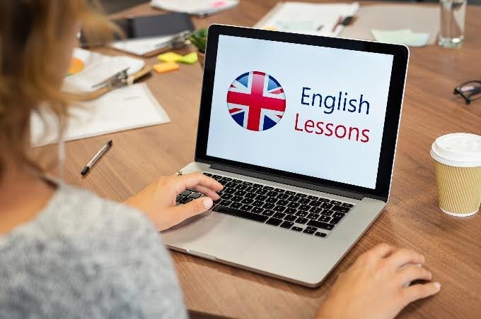 maestra en línea